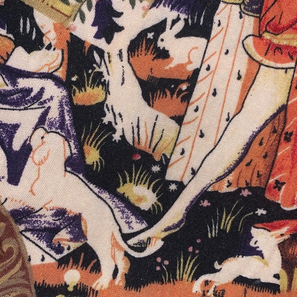 v i n t a g e :: Artsy Renaissance Abstract Buttoned Blouse - Picture 9 of 12